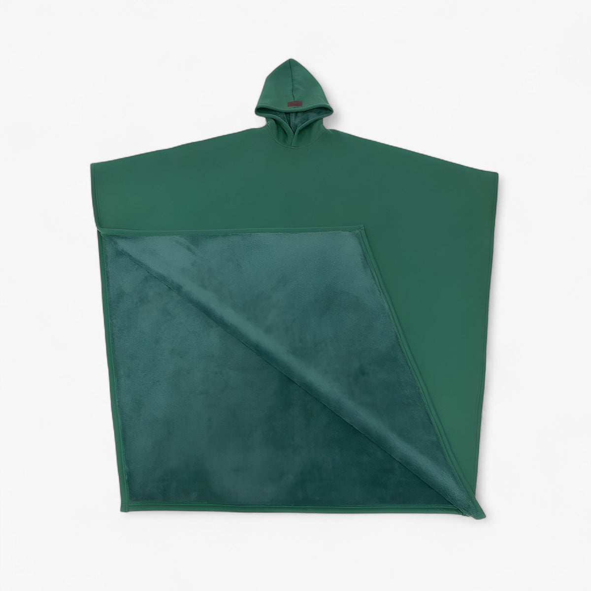 Kuschelige Wohndecke mit Kapuze