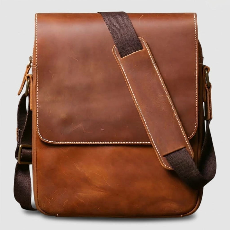 Compacte schoudertas van Crazy Horse-leer in vintage stijl