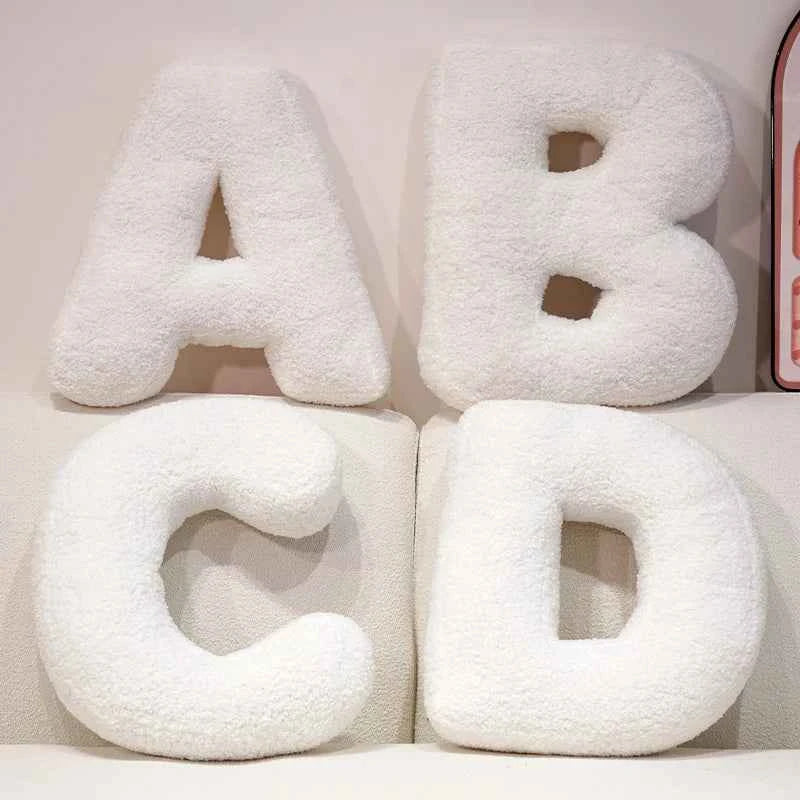 Deko-Kissen Buchstabe Plüsch Weich