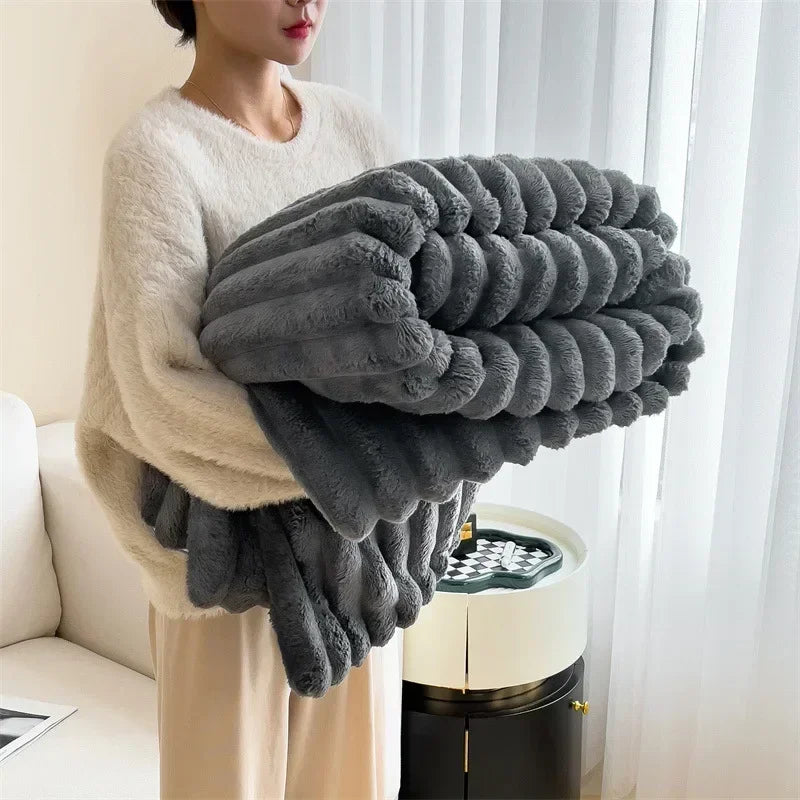 Dicke Plüsch-Kuscheldecke Ultra Weich Warm für Sofa und Bett