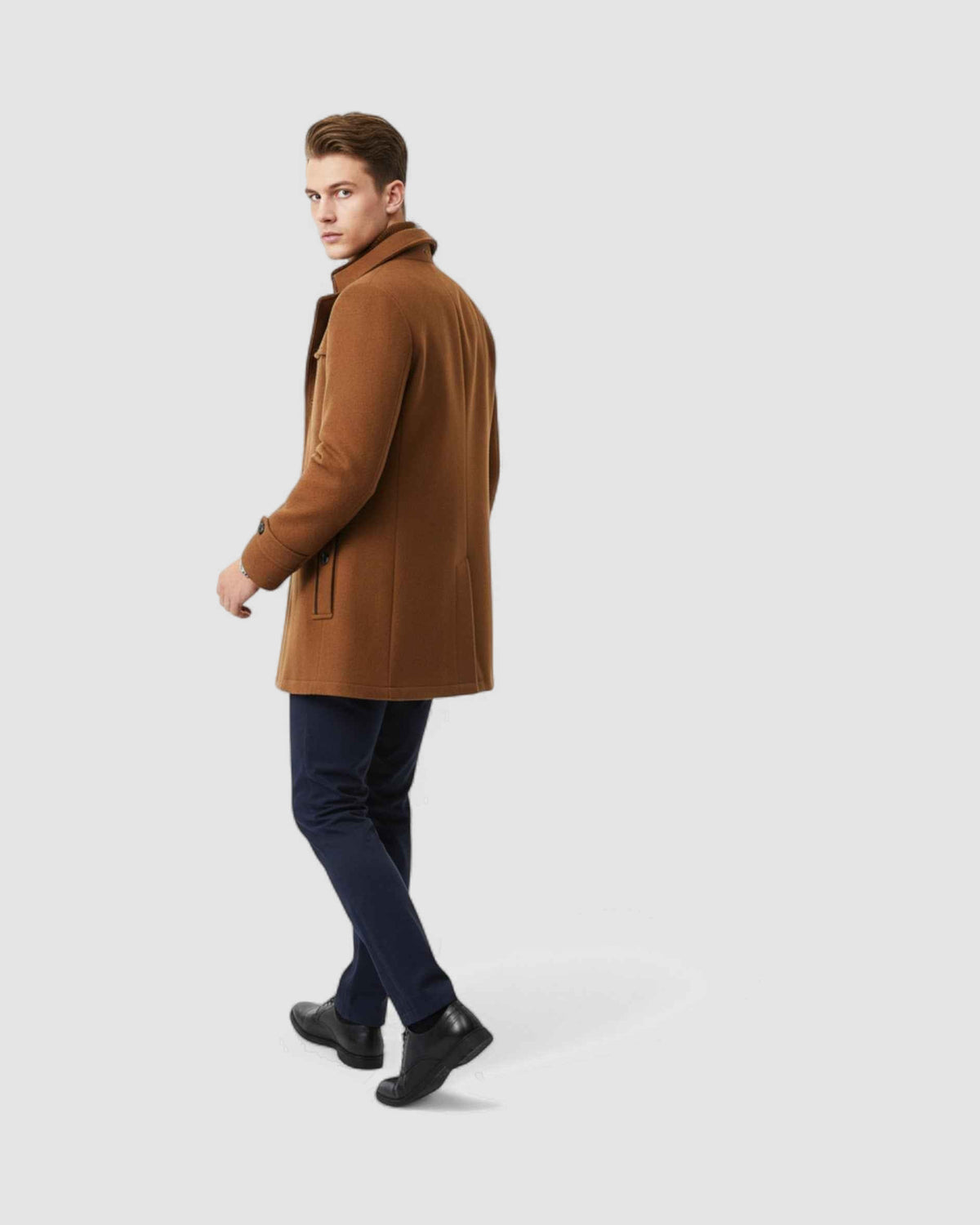 Herren Trenchcoat aus Wolle mit Doppelkragen, Bild 3
