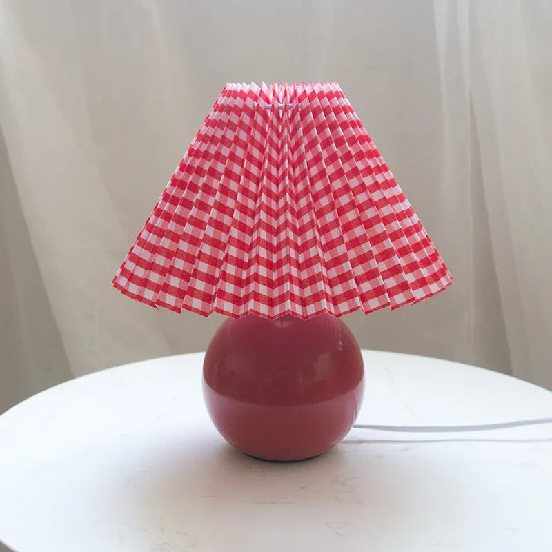 Vintage Heritage Tischlampe – Plissee-Schirm Nachttischlicht