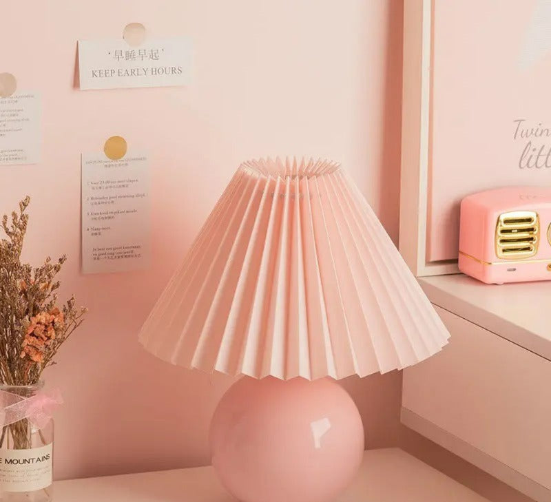 Vintage Heritage Tischlampe – Plissee-Schirm Nachttischlicht