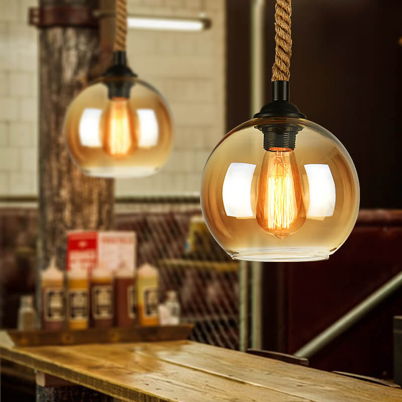 Glaskugel-Pendelleuchte mit Hanfseil - Vintage Lichtdesign