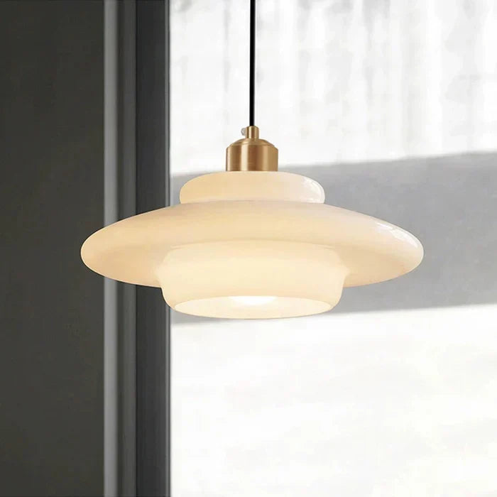 Calistre - Mid-Century Milchglas Pendelleuchte