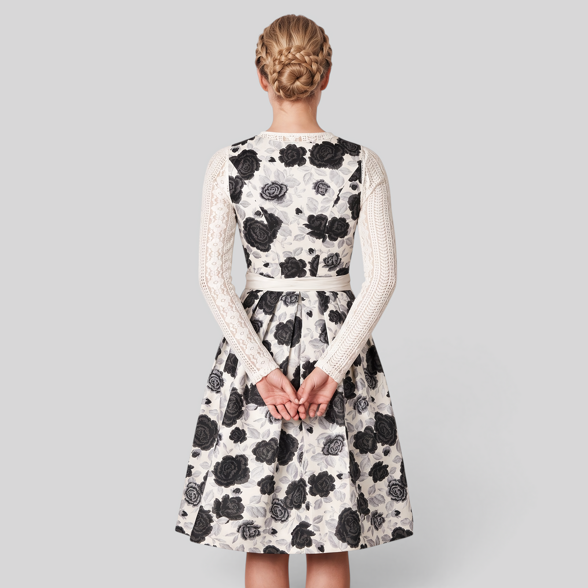 Dirndl Kurzarm mit Blumenmuster