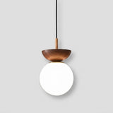 Nordische Kugel-Deckenlampe – Holzmaserung & Metallakzent