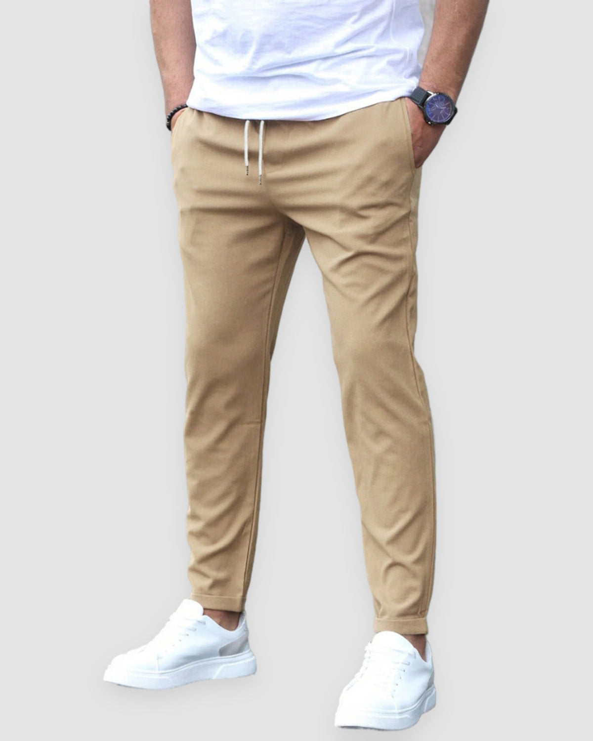 Herren Hose elastisch, bequem und modern in Khaki