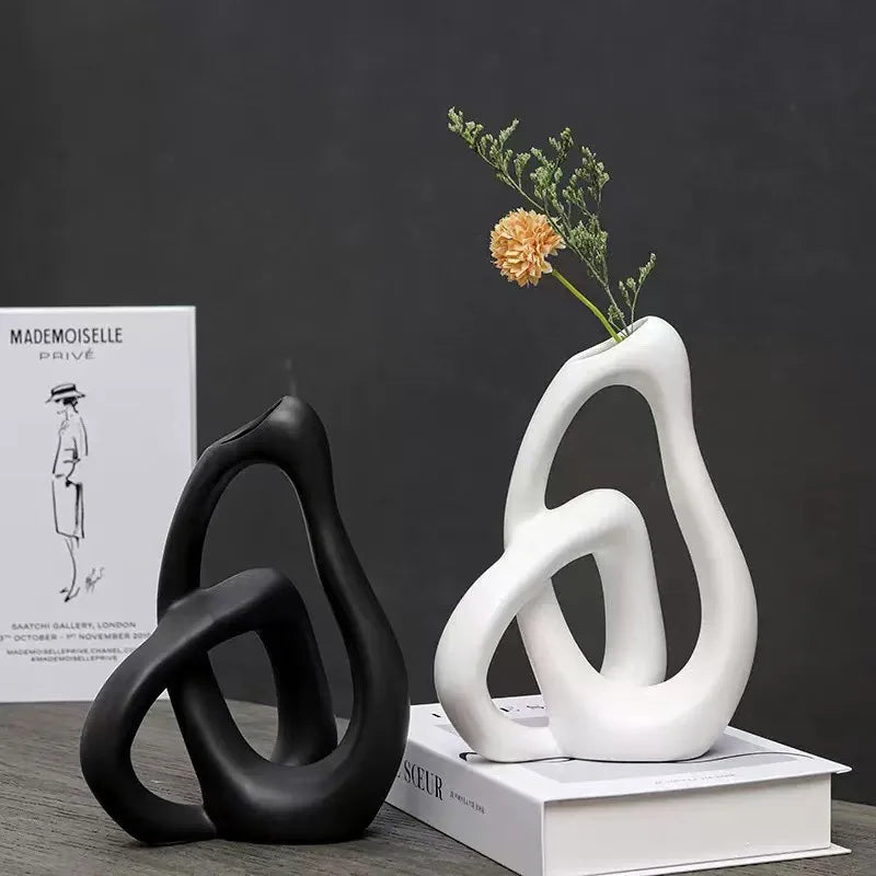 Zeitlose Keramikvase – Minimalistische Wohndeko