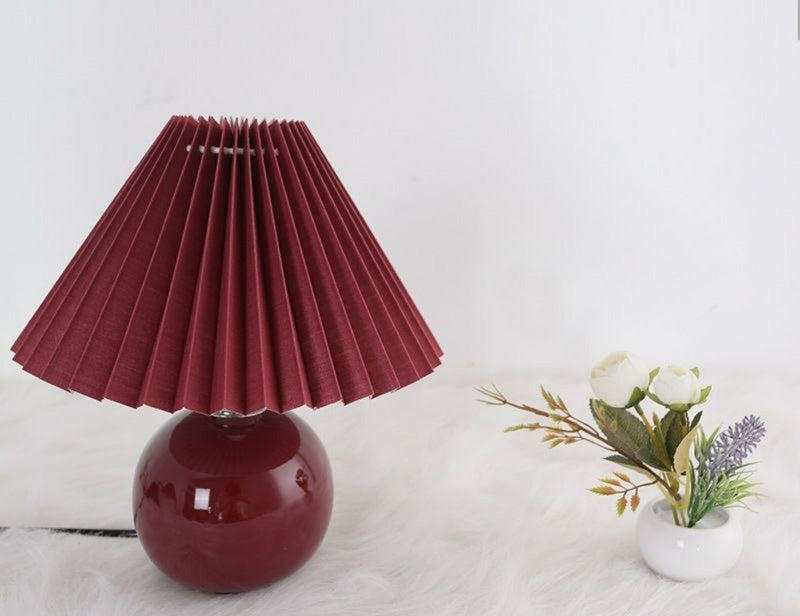 Vintage Heritage Tischlampe – Plissee-Schirm Nachttischlicht