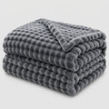 Strukturierte Korallenfleece-Kuscheldecke für Sofa und Bett