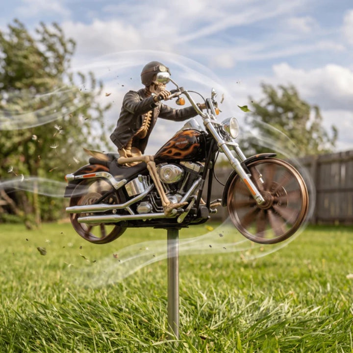 Totenkopf-Motorrad-Gartenwindrad