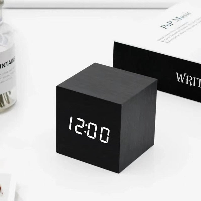 LumiClock Digitaler LED-Wecker